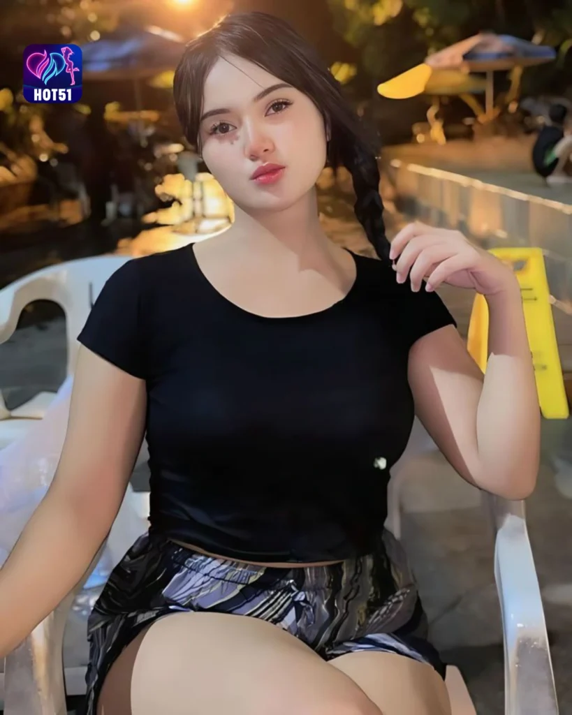 Beautiful Photo of Carissa Putri on HOT51 Stunning Visuals
