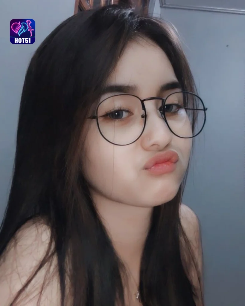 Beautiful Photo of Putri Nony Lovyta on HOT51