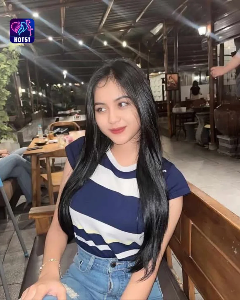 Beautiful Photos of Herfiza Novianti on HOT51 Explore Now!