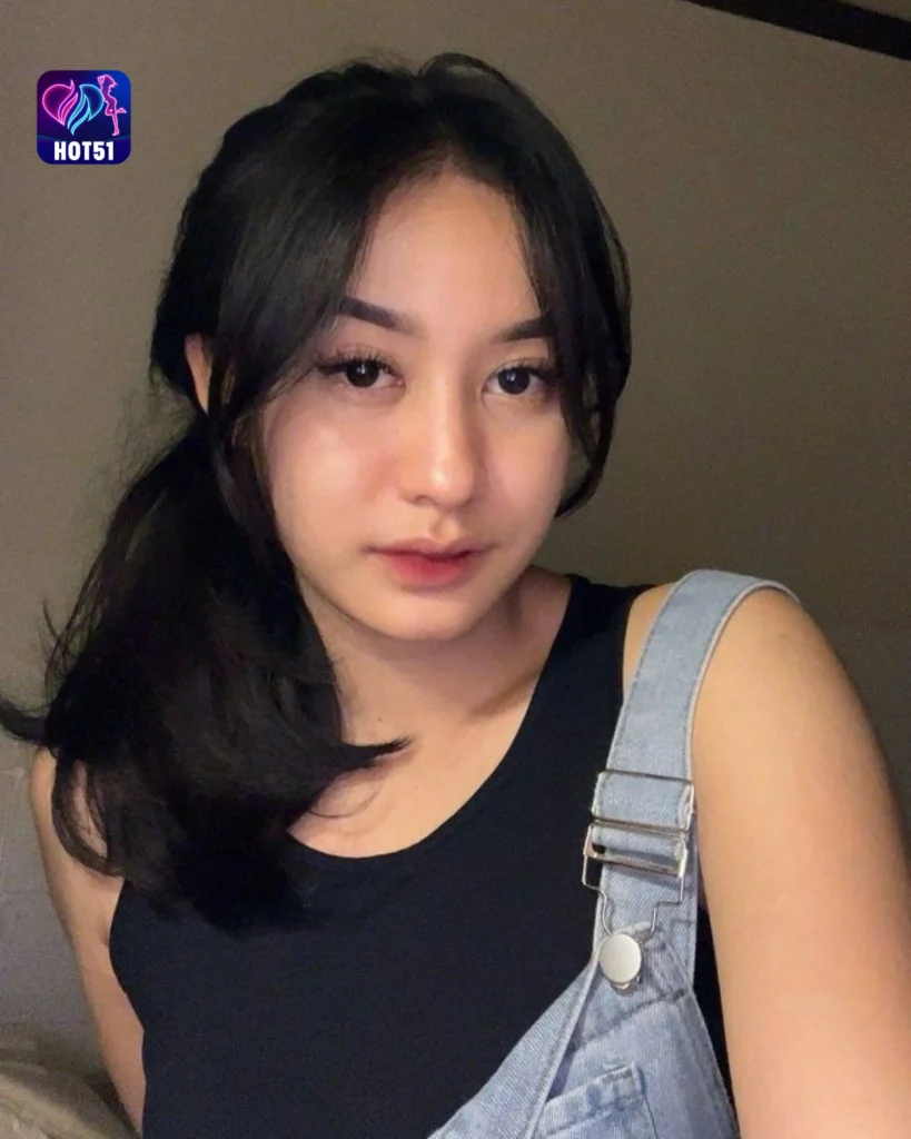 Stunning Angela Nazar Photos and Live Streams on Hot51