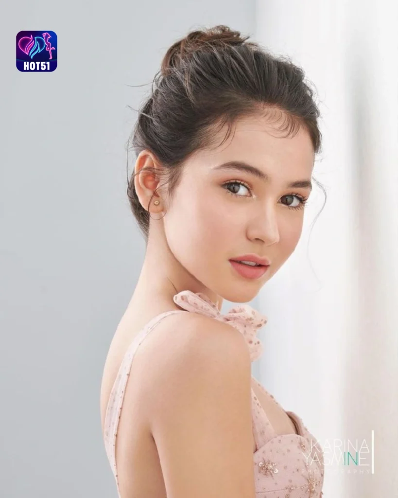 Stunning Mien Brodjo Photos on HOT51 A Must-See