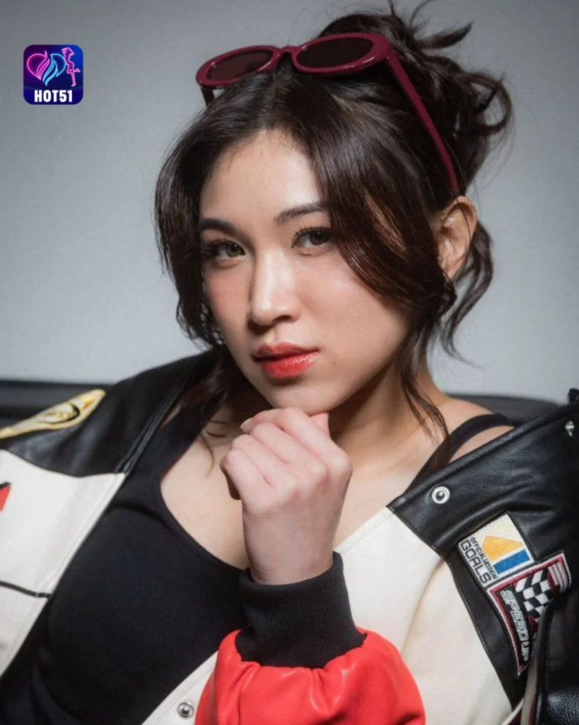Stunning Photos of Gritte Agatha on HOT51 Explore Now