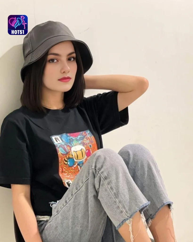 Discover Beautiful Photos of Fildha Elishandi on HOT51