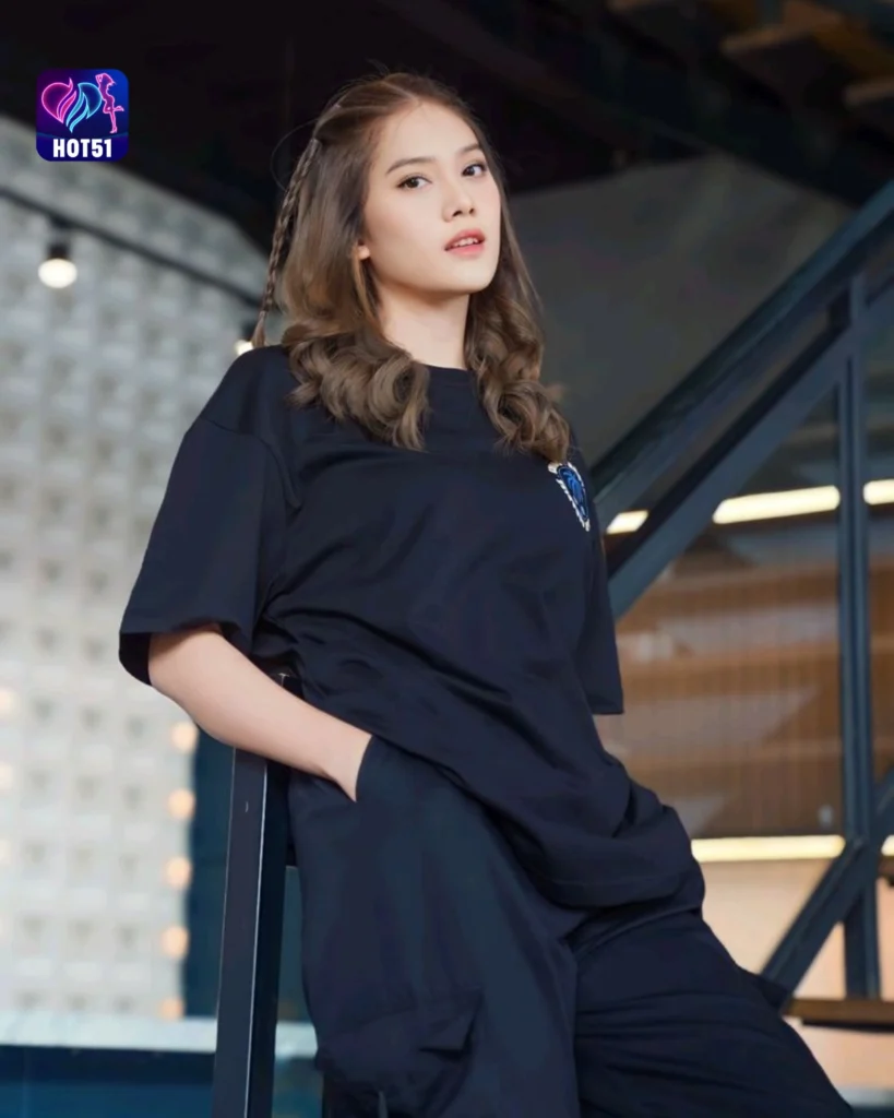 Discover the Beauty of Jenny Tan on HOT51 Stunning Photos & Hot Live Content