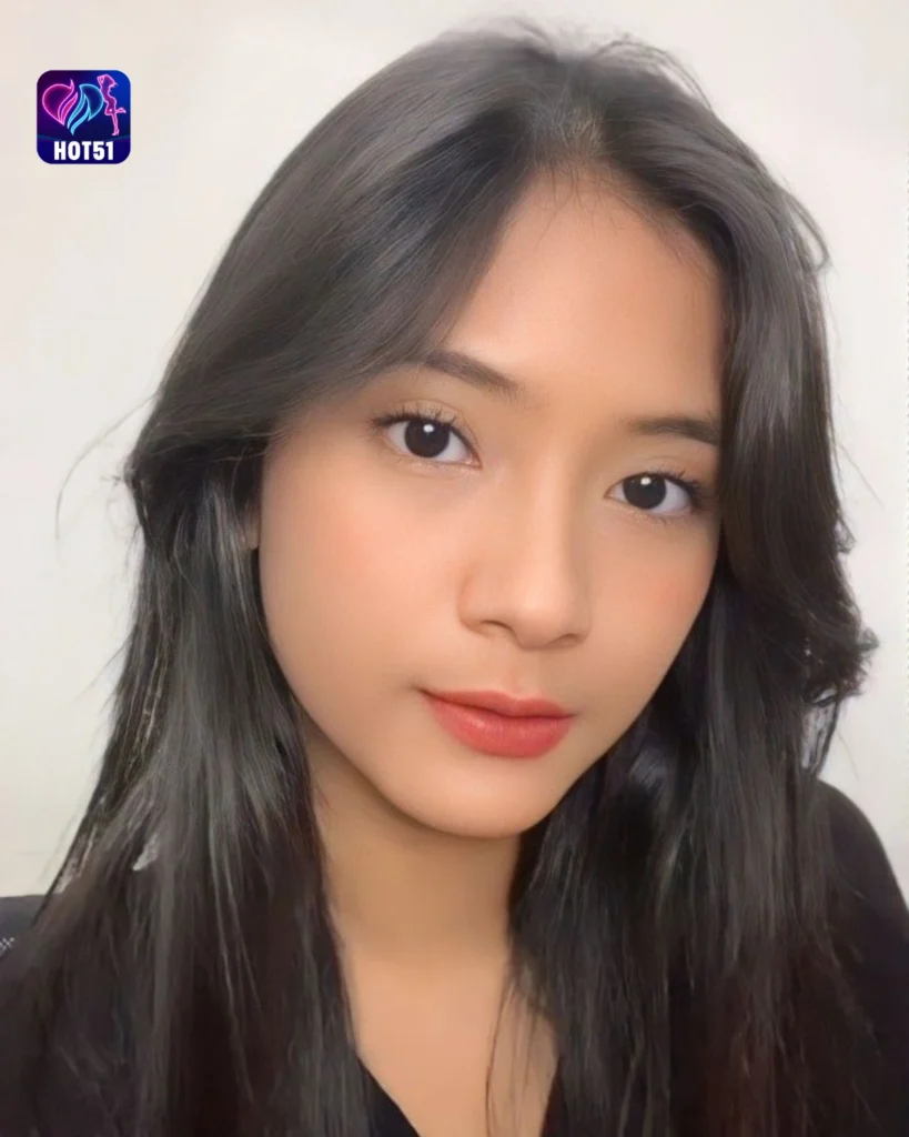 Stunning Gracia Indri Photos on Hot51 App
